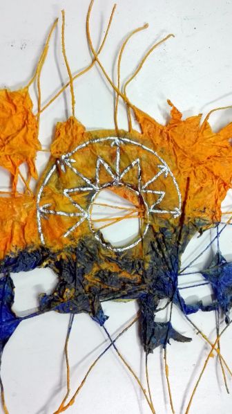 Archivo:Escudo-materialista-ii-artmacen2016.jpg
