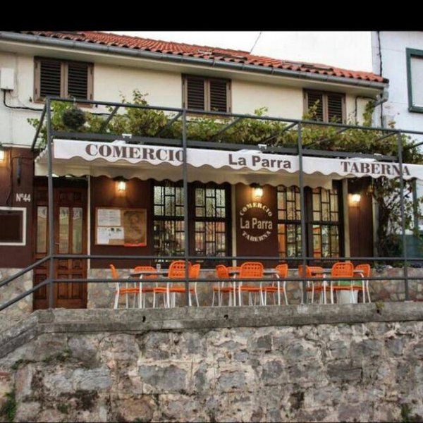 Archivo:Taberna la parra.jpg